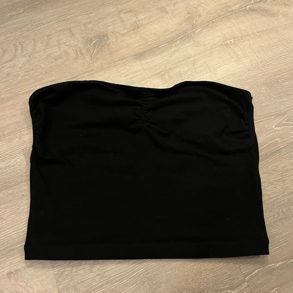 Black Strapless Tube Top